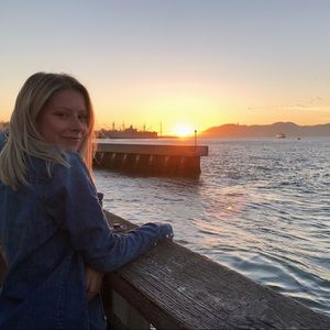 Meet your Posher, Nicole